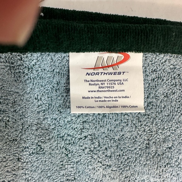 NY Jets beach towel NEW 30” x 60” - Picture 9 of 9